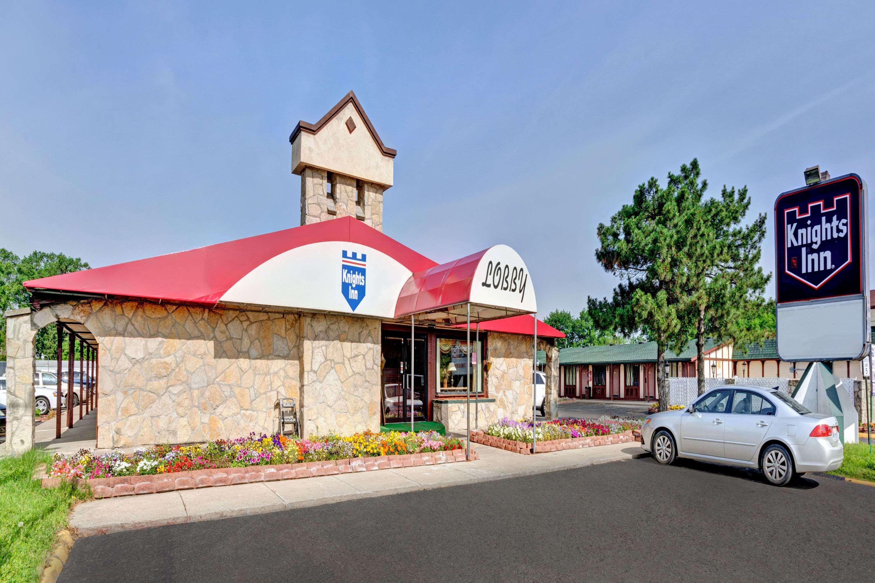 Knights Inn - Madison Heights Εξωτερικό φωτογραφία